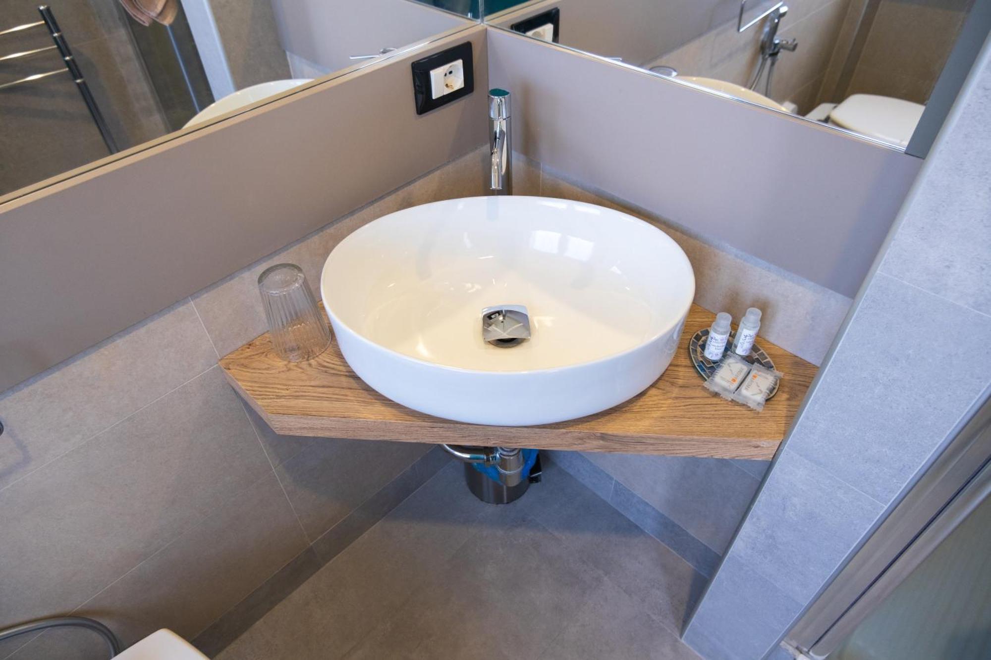Avezzano 3E60 Hotel ภายนอก รูปภาพ